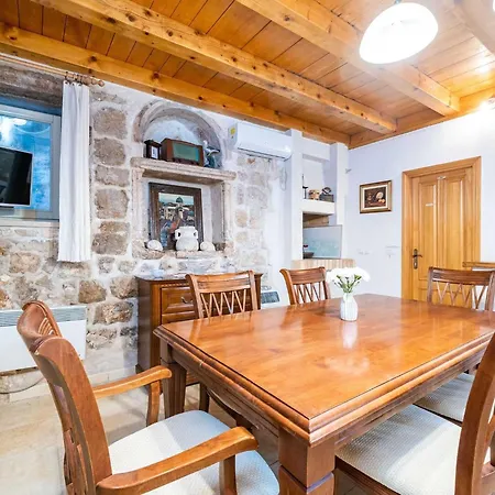 Studio Pupa - Studio Ground Floor *