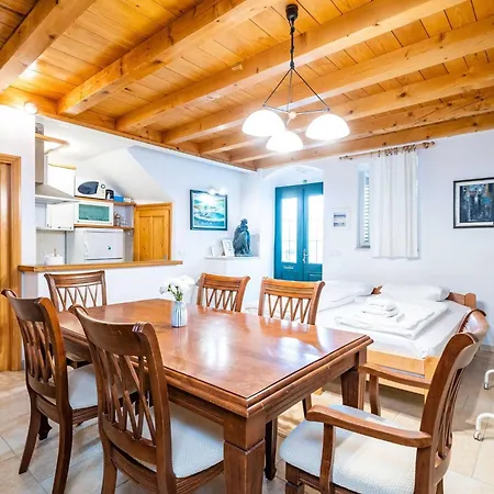 Studio Pupa - Studio Ground Floor