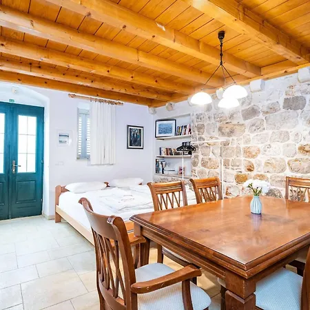 Studio Pupa - Studio Ground Floor